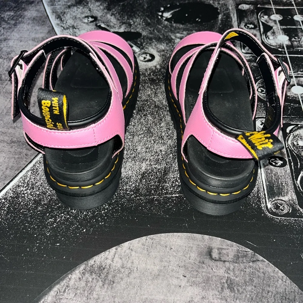 NEW Dr. Martens Sandals